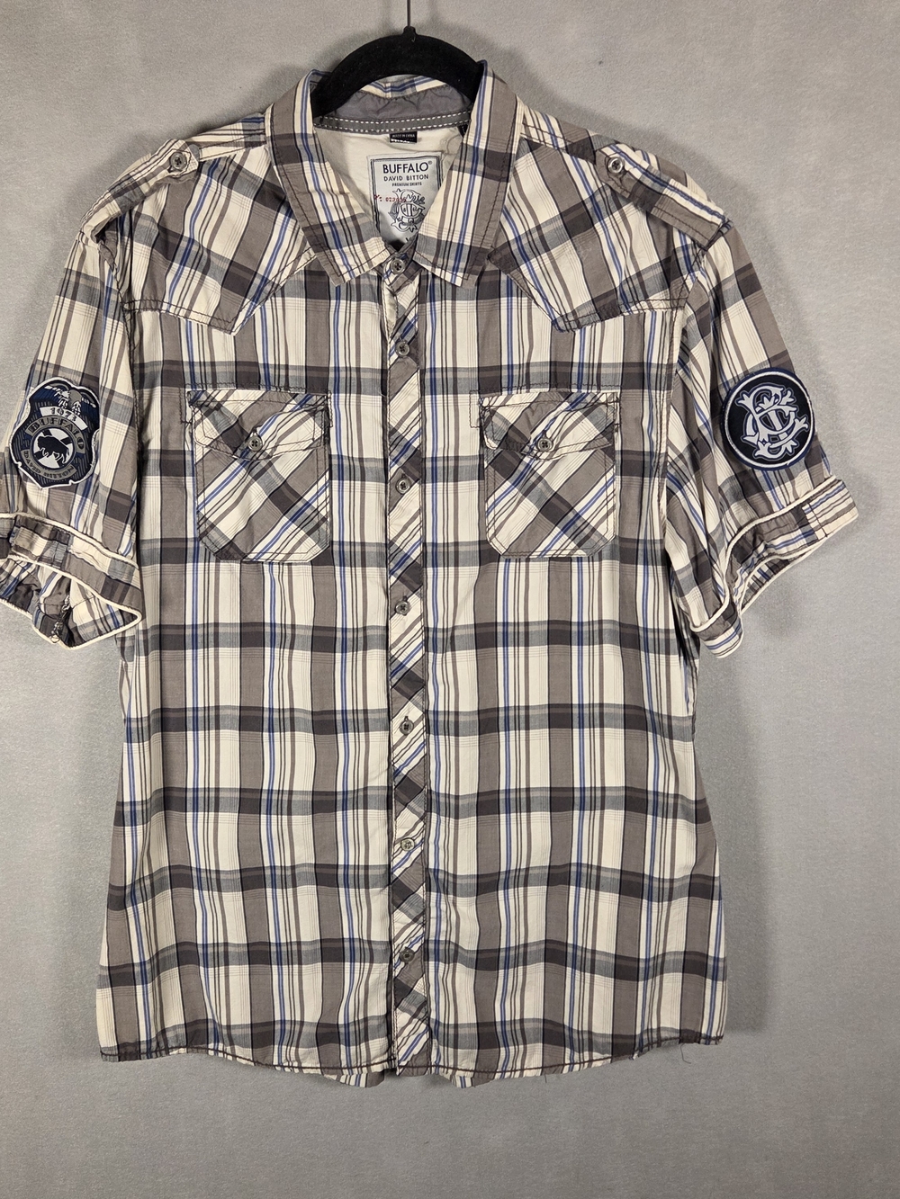 Buffalo David Bitton plaid button-up short sleeve shirt (L497)
